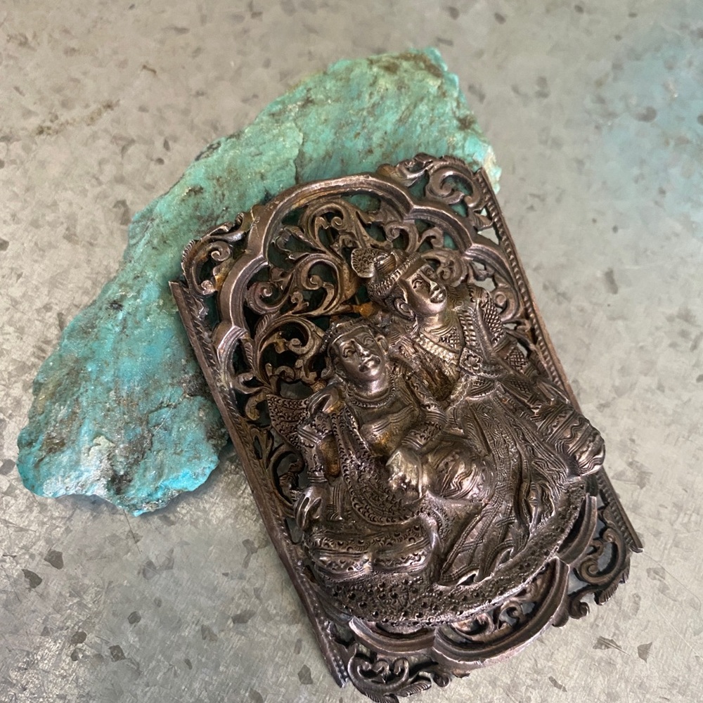 Vintage (800 silver) 3-D brooch